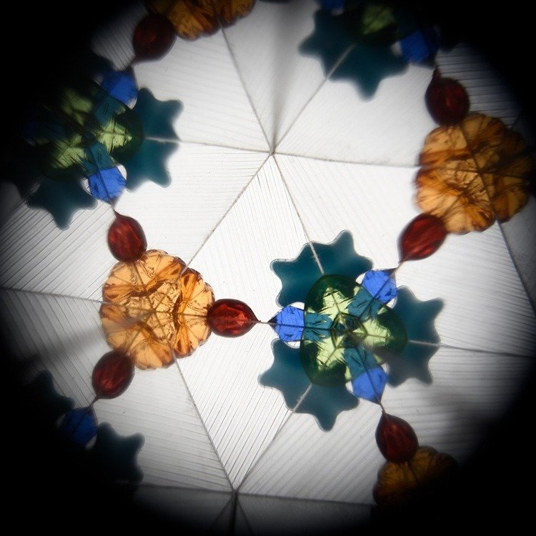 Rex London Kalejdoskop dla dzieci - zabawka optyczna z kolorowymi szkiełkami 3+ Kolorowe Zwierzęta