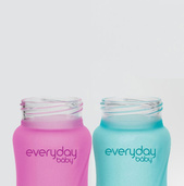 Szklana butelka ze smoczkiem S reagująca na temperaturę, 150 ml, wiśniowa, Everyday Baby