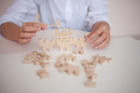 Drewniana układanka, równoważnia CYRKOWI ATLECI, kolor naturalny, Babai, EKO