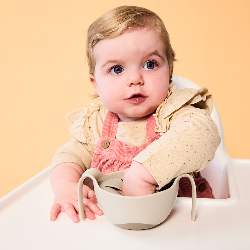 b.box miseczka 3w1: słomka, niewysypek, pojemnik, Latte