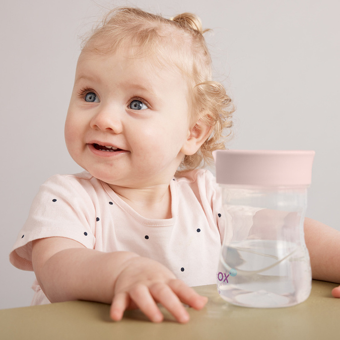 B.box Kubek do nauki picia dla dziecka - kubek treningowy plastikowy 240 ml różowy