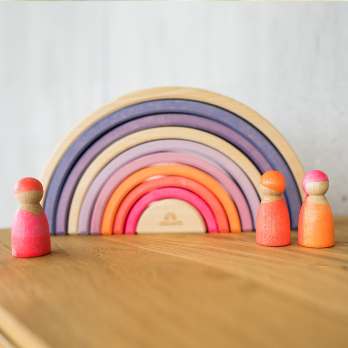 Grimm’s Przyjaciele Drewniane figurki do zabawy dla dzieci – drewniane ludziki Montessori 3 szt. Neon Pink
